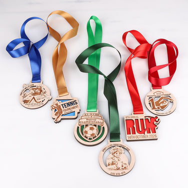 Medalla de madera personalizada (de dos capas con color)

